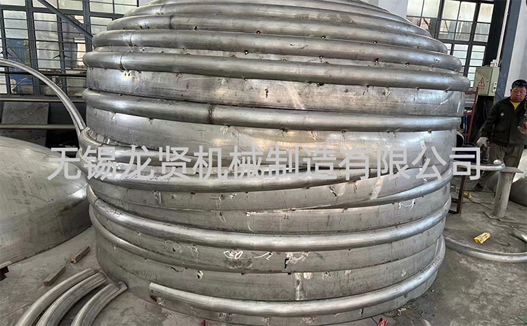 龍賢封頭盤管的技術(shù)特點與市場應(yīng)用