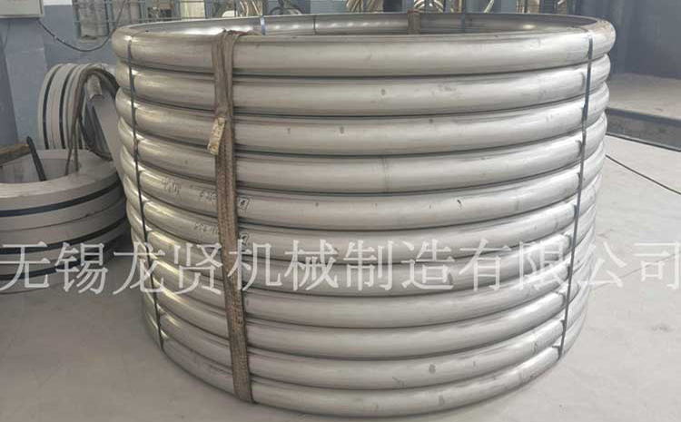 筒體外半管的結(jié)構(gòu)特點、功能與應(yīng)用怎樣？